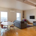 מלון Hotel Verona 3*