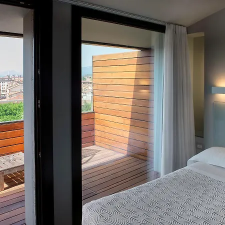 Hotel Verona فندق 3*