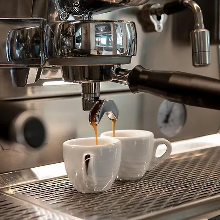 ホテル ヴェローナ 3*