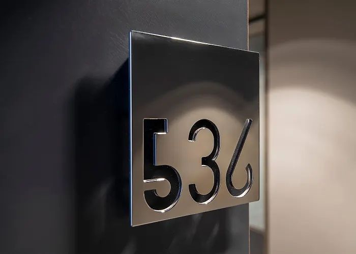 מלון Hotel Verona 3*