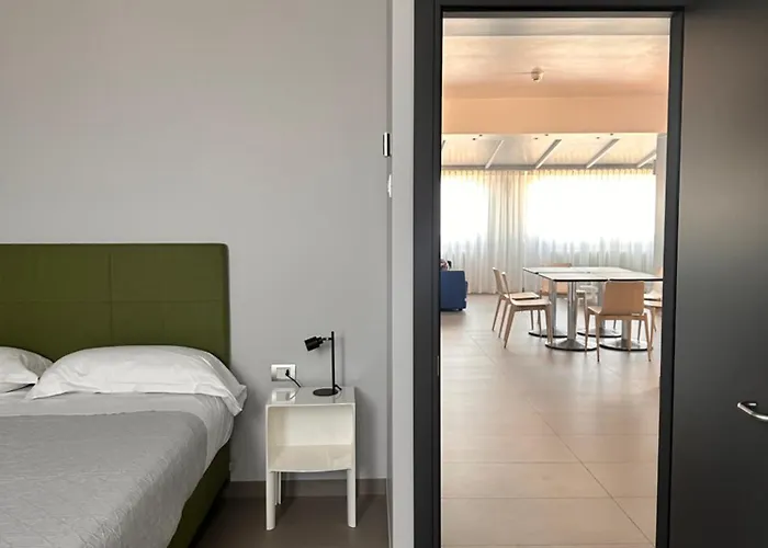 מלון Hotel Verona ורונה